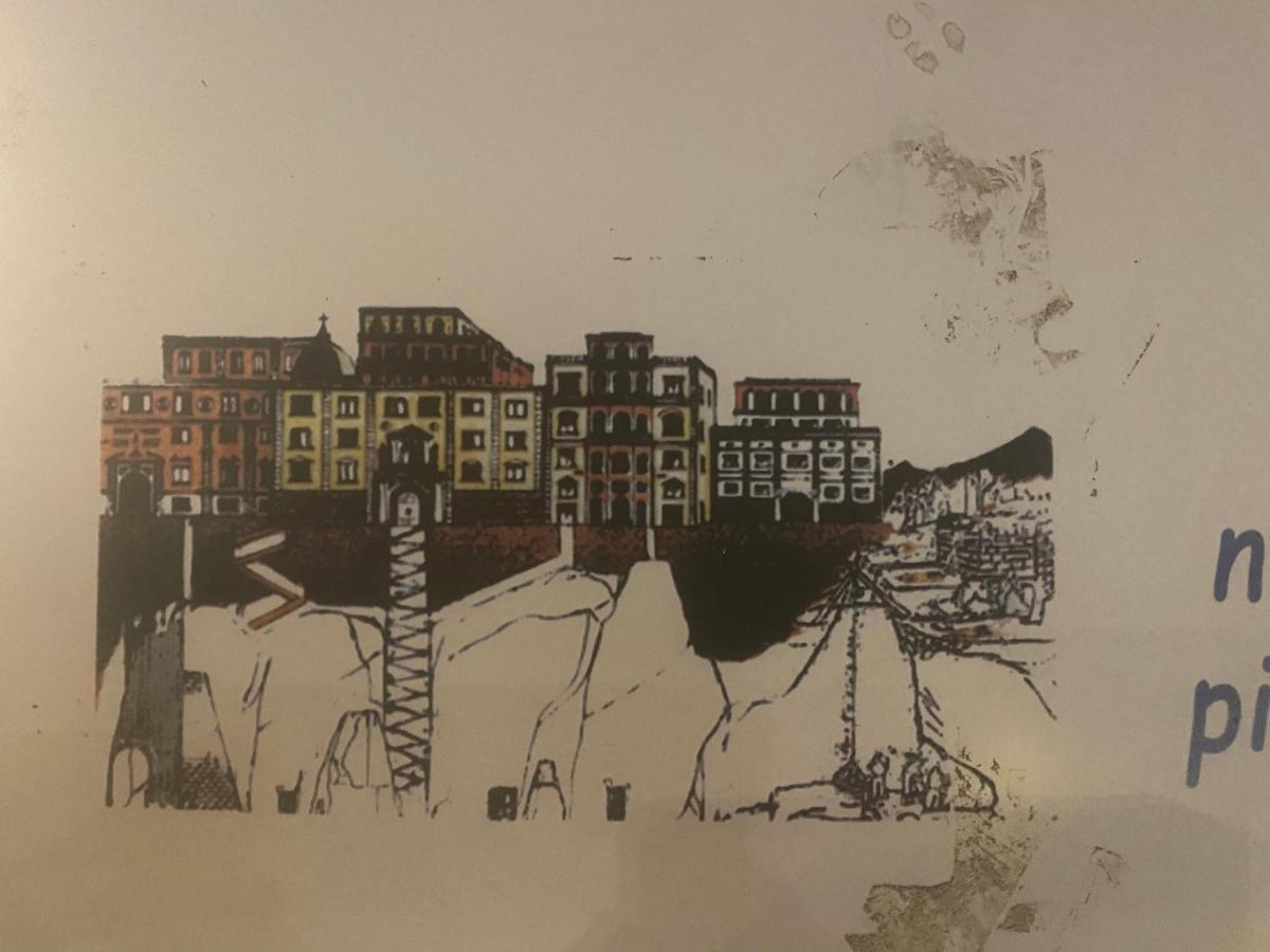 나폴리 Casa Gioia, Tra Palazzo Reale,Lungomare E Monte Echia 아파트 외부 사진